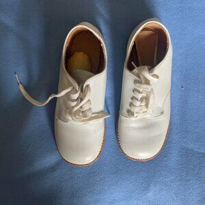Vintage baby’s buster brown white lace up shoes